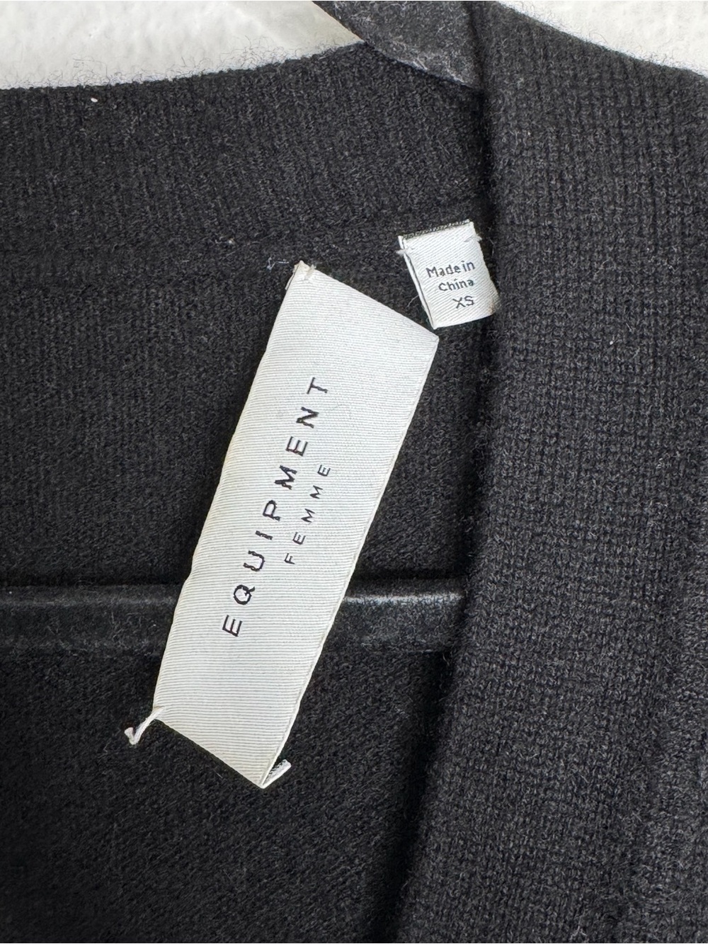 Equipment Femme Cashmere Cardigan size XS - Picture 3 of 6